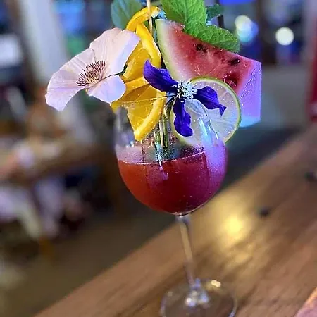 Hotel Tahiti *